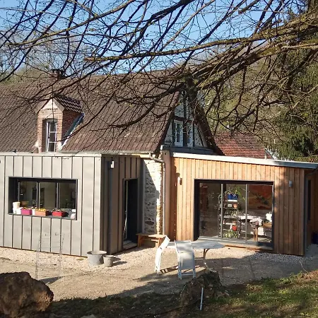Homestay Le Clos Du Buisson Saint-Julien-de-la-Liegue