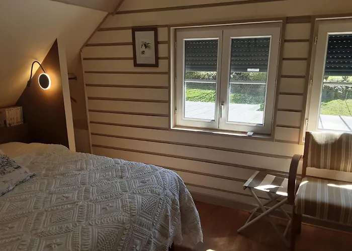 Le Clos Du Buisson ホームステイ Saint-Julien-de-la-Liegue